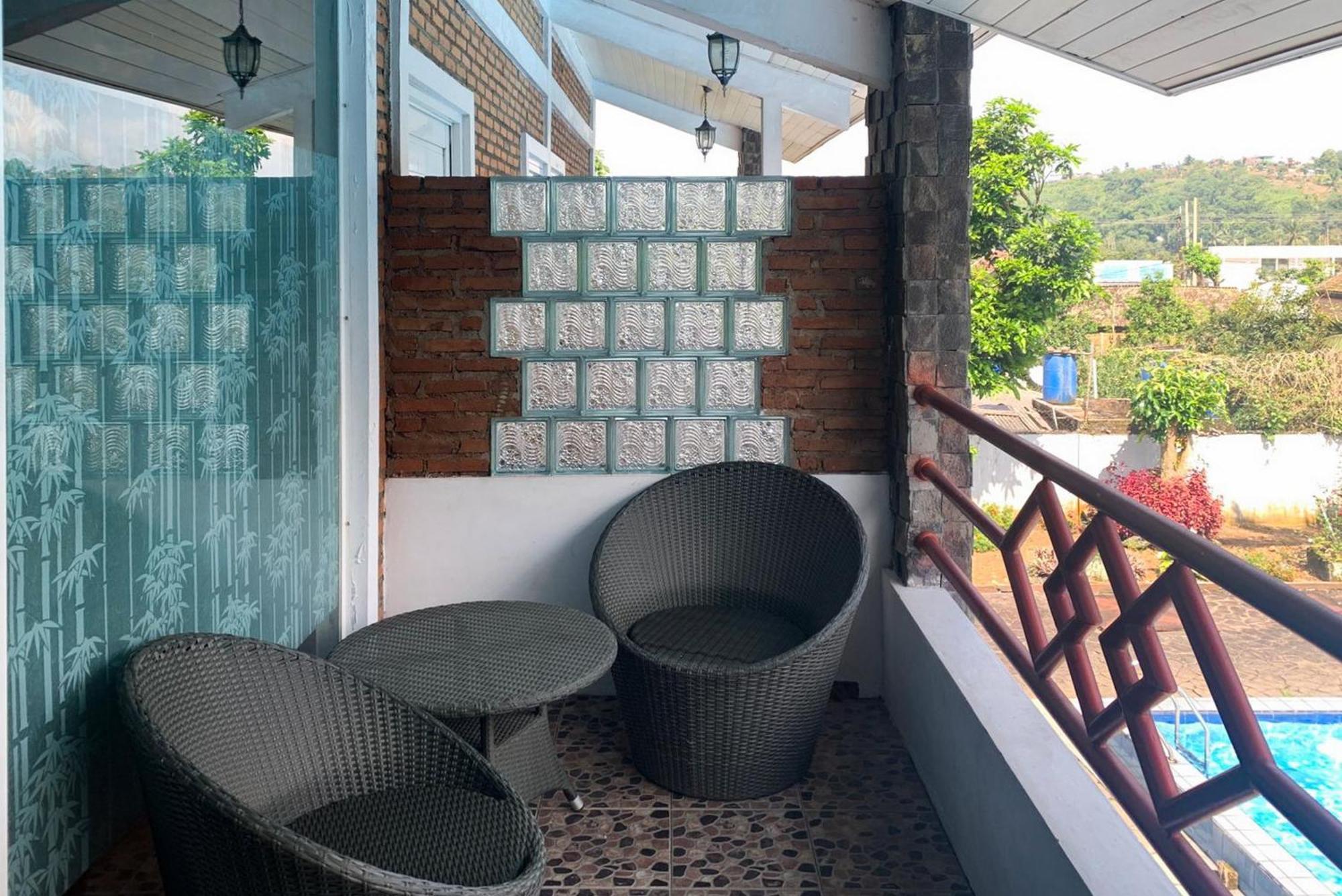 Urbanview Hotel Villa Q Gisting Bandjarnegeri Exterior foto